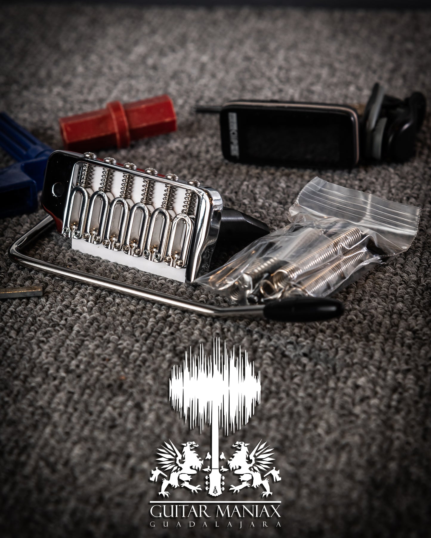 Hipshot 6 String US Contour Tremolo Chrome